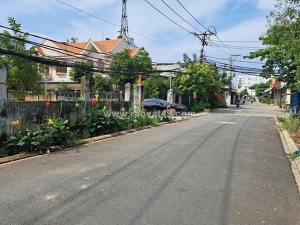 Bán 986m² (20x50) đất thổ mặt đường nhựa 12m – gần cầu vượt tham lương & kcn