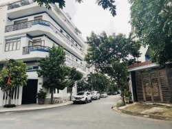 Bán biệt thự 5 tầng  - bình thạnh - đặng thùy trâm - 120m - mặt tiền 10m - vip