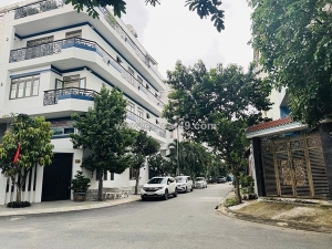 Bán biệt thự 5 tầng  - bình thạnh - đặng thùy trâm - 120m - mặt tiền 10m - vip