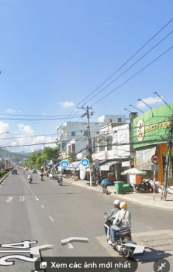 Bán căn góc đường 2/4 và mai xuân thưởng-nha trang dt: 162m2 giá bán 200