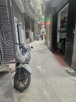 Bán căn vị trí siêu đẹp - trung tâm đống đa - 4 tầng sạch sẽ - giao thông thuận