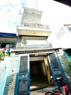 Bán chdv 5 tầng đường bình đông. giá 8.5 tỷ tl