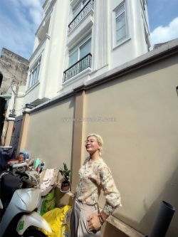 Bán đất tặng nhà 2 tầng - mặt tiền hẻm xe hơi đ. thủ khoa huân, p.bến thành,