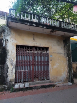 Bán đất tặng nhà - học viên tài chính - dt65m2 - giá 8,3 tỷ - ngõ thông - kinh