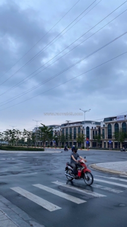 Bán gấp chdv sổ hồng riêng có 8 phòng đối diện fpt phố đi bộ giá 5ty1