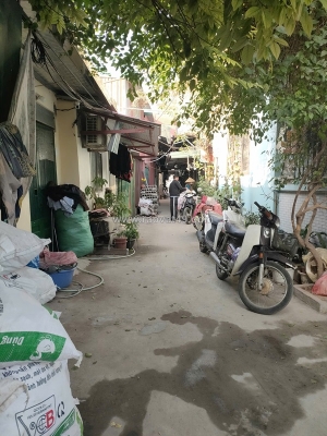 Bán gấp giá rẻ giải phóng 63m, cấp 4, mặt tiền 4m, 950 triệu hoàng mai.