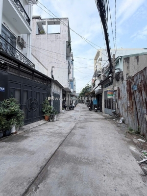 Bán gấp nhà đ số 11 bhh gần aeon tân phú hẻm 6m thông 60m2 -3 tầng nhỉnh 5 tỷ