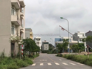 Bán lô đất 450m2- 3 mặt tiền, tại khu đô thị phía tây cầu phú lương - cơ hội sở hữu lô đất vị trí cực đẹp.