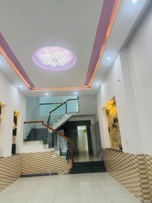 🔴💥bán nhà 2 tầng đường huỳnh ngọc huệ - trục đường kinh doanh