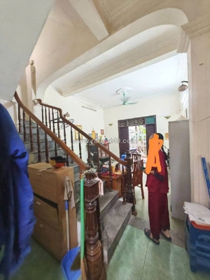 Bán nhà 3 tầng 61m2 liên mạc từ liêm mặt tiền 5m giá nhỉnh 6 tỷ, gần ô tô, sổ