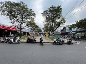 Bán nhà 5 tầng, 7pn – mt kênh nước đen, view công viên, giáp tân phú – chỉ 10.9