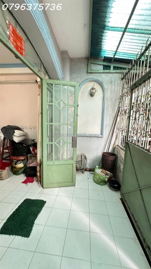 Bán nhà bình đông p11 q8 ngang đẹp 3.7m