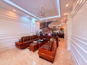 Bán nhà bồ đề long biên,oto đỗ cửa,lô góc,ngõ thông,thoáng mát,52m