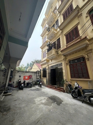 Bán nhà chính chủ 4 tầng - vị trí đẹp ngõ 445 lạc long quân, tây hồ - ngỗ ô tô