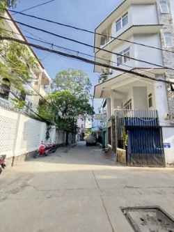 Bán nhà chính chủ - p17 nguyễn cửu vân - bình thạnh - mt 8m - 4 tầng btct hoàn