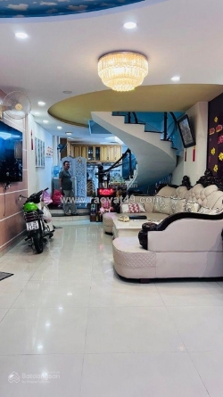 Bán nhà dạ nam xe hơi tới cửa, cách quận 5 400 mét, 4.5x25m, chỉ nhỉnh 12 tỷ