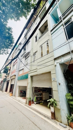 Bán nhà đức giang long biên, 42m², 5 tầng, ô tô vào nhà, giá 10.xx tỷ