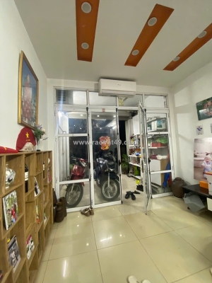 Bán nhà đức giang – ô tô vào nhà – 5 tầng – khu dân cư ổn định