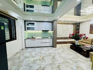 Bán nhà gia quất long biên,oto,ngõ nông,mới tinh,gần chợ,trường, 40m