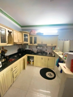 Bán nhà giá rẻ trần xuân soạn quận 7 -165m2 ,5 tầng , chỉ nhỉnh 5 tỷ có thương