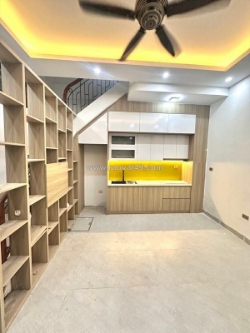 Bán nhà hoàng hoa thám - hơn 6 tỷ - mt 5m