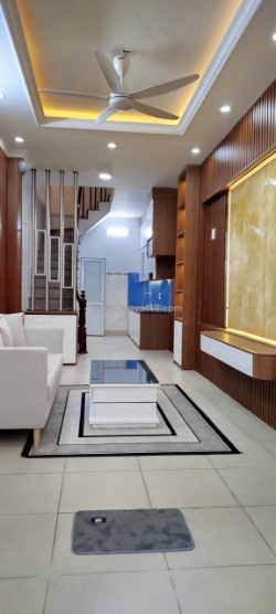 Bán nhà hoàng mai – giá chỉ 8.3 tỷ – 5m ra phố – kinh doanh ngày đêm – ngõ