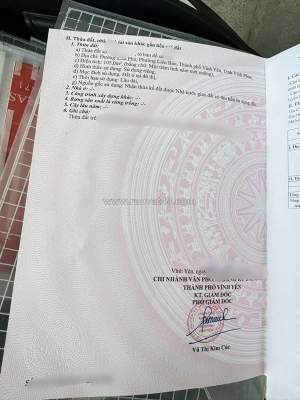 Bán nhà mặt phố hà tiên, liên bảo, vĩnh yên. dt 105m2, giá 9.7 tỷ