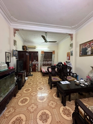 Bán nhà mặt phố lò đúc, 45m2, 3 tầng, mặt tiền 4.3m, 26.6 tỉ, vỉa hè rộng, kinh