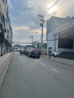 Bán nhà mặt tiền 1 hầm 1 lửng 5 lầu 25x25m giá 68 tỷ đường trung mỹ