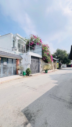 Bán nhà mặt tiền 4 tầng 5x30m giá 8,7 tỷ đường tân chánh hiệp 26