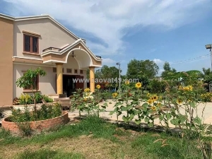 Bán nhà măt tiền 4.202m2 giá 8 tỷ đường kênh lớn