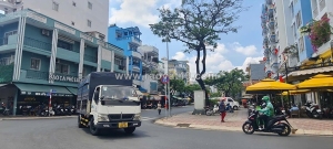 Bán nhà mặt tiền nguyễn văn của quận 8,  4.5x20m - chỉ 15 tỷ.