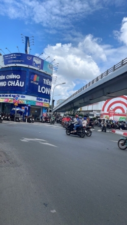 Bán nhà mặt tiền nguyễn văn nghi p.7 gò vấp ngang 4m dài 23m shcn 88,9m2 4 tầng