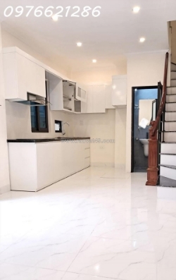 Bán nhà mới– hiếm phúc lợi, long biên – 33m²  – 5 tầng – sổ đỏ chính chủ – giá