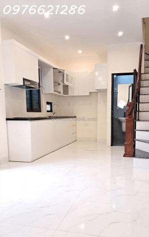 Bán nhà mới– hiếm phúc lợi, long biên – 33m²  – 5 tầng – sổ đỏ chính chủ – giá