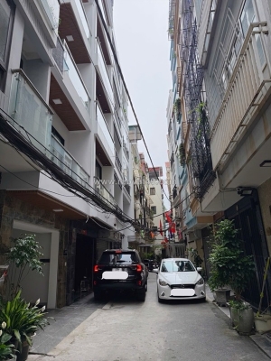 Bán nhà ngọc thuỵ 45m x 7t thang máy, gara oto tránh, giá 14t5 còn tl.