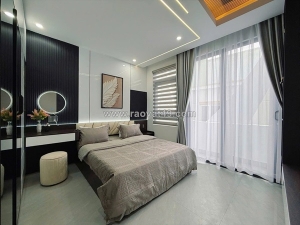 Bán nhà nguyễn sơn long biên,oto đỗ cửa,full nội thất,30m ra phố, 50m