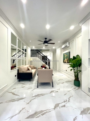 Bán nhà phan đình phùng, 35m2, 6 tầng, mặt tiền 3.3m, nhỉnh 15 tỉ, an ninh, an