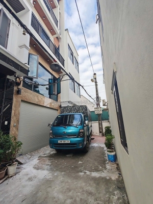 Bán nhà phân lô ngọc thụy – 6 tầng thang máy – gara ô tô – full nội thất