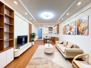 Bán nhà tập thể tầng 2 cầu giấy dt 120m giá 5,350 tỷ 2 mặt ngõ,full nội thất