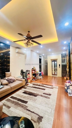 Bán nhà tây hồ gần lotte –lô góc  - ô tô - thang máy tặng nội thất 78m 5 tầng