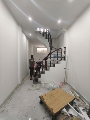 Bán nhà thái hà 27/31m2.  4 tầng. mặt tiền 3m. giá 10.5 tỷ đống đa hà nội