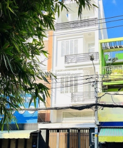 Bán nhà thăng long – 375m² sàn – 11 phòng – thang máy – 22,5 tỷ