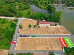 Bán nhanh lô góc view hồ đẹp, dt 100m2 full thổ cứ, ngay ql21, khu cnc hòa lạc,