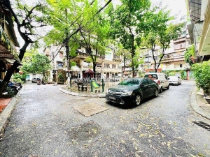 Bán tập thể bắc nghĩa tân dt 60m 2 ngủ chỉ 4,080 tỷ,full nội thất,2 thoáng,ô tô