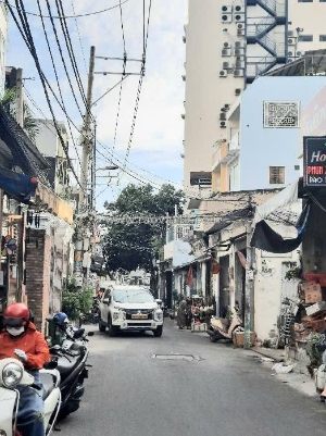 Bán tòa nhà 4 tầng căn hộ dịch vụ 120m2 
đường nguyễn thị thập quận 7 nhỉnh