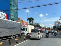 Bán tòa nhà vp 8 tầng 2 hầm ngang m mtkd hà huy giáp 471m2 nối dài nguyễn