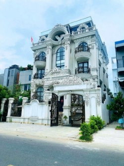 Bán villa sát sông saigon, thạnh mỹ lợi, 300m2, 1 hầm + 4 tầng, 5pn, 130 tỷ