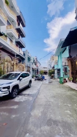 Biệt thự 4 tầng – 355m² ngang 5.5 nh – dòng tiền trên 1 tỷ/năm – giáp q11  chỉ