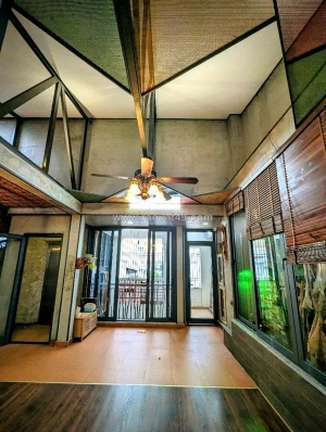 Biệt thự cao cấp – kiến trúc độc bản – thang máy – sân thượng bbq